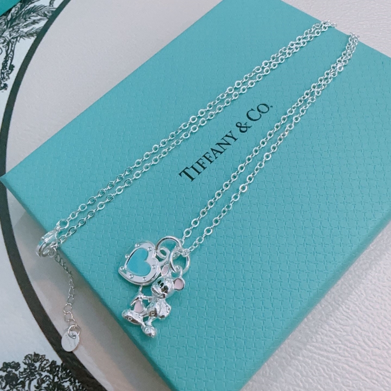 T*f*ny necklaces